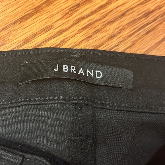 J Brand Woman’s Black Jeans Size 26 - Picture 4 of 8